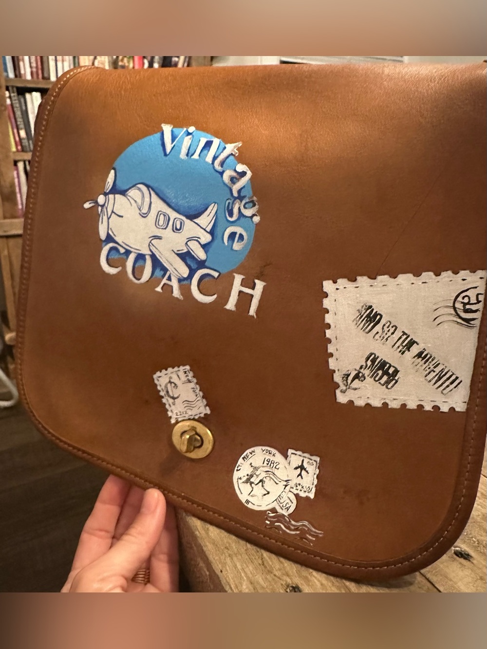 Vintage coach stewardess bag. British tan. Hand painted. - Picture 2 of 13